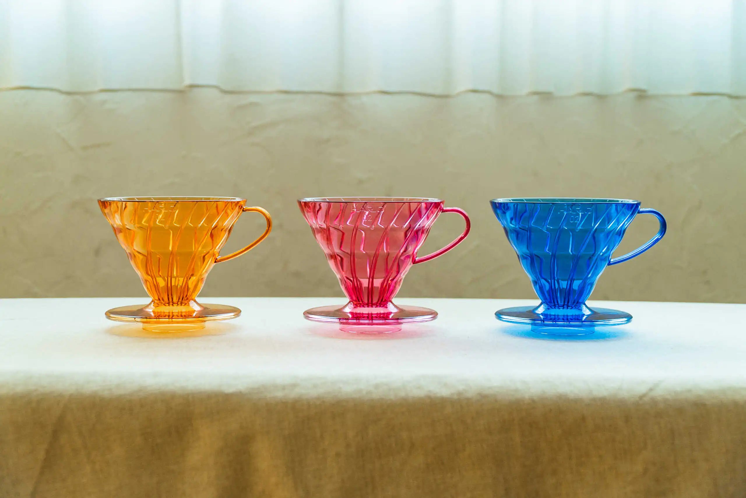 Hario Juicee V60 02 Dripper ( Pembe )