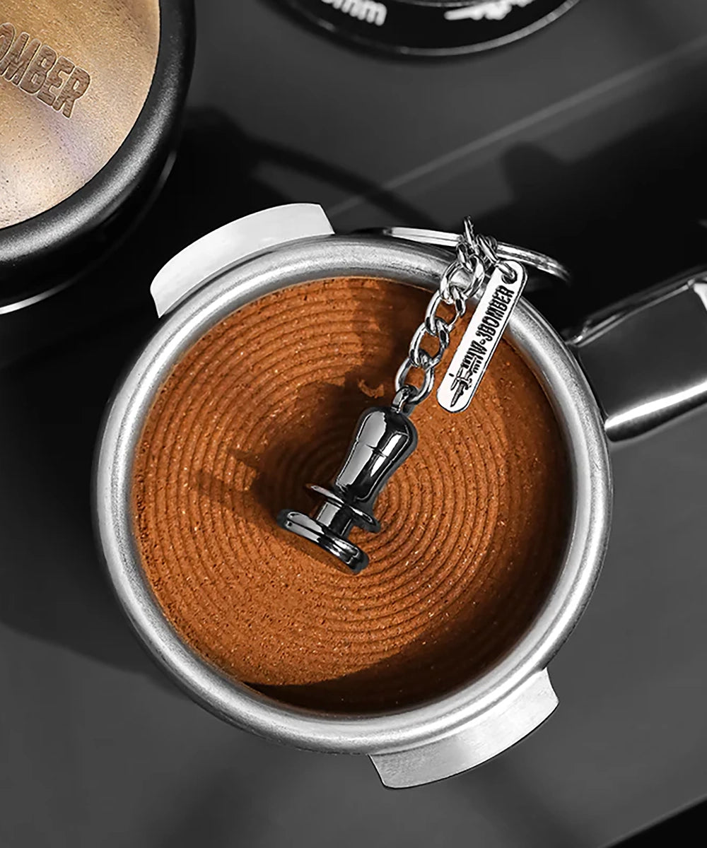 Tamper Anahtarlık – Kahveseverlere Özel Mini Barista Hediyesi MHW-3BOMBER
