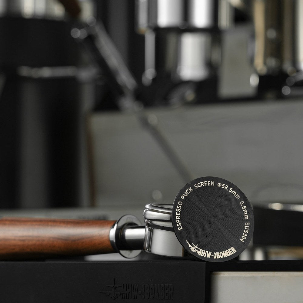 MHW-3BOMBER Espresso Puck Screen Siyah Titanium Kaplama 58mm - Kahvemod (3)