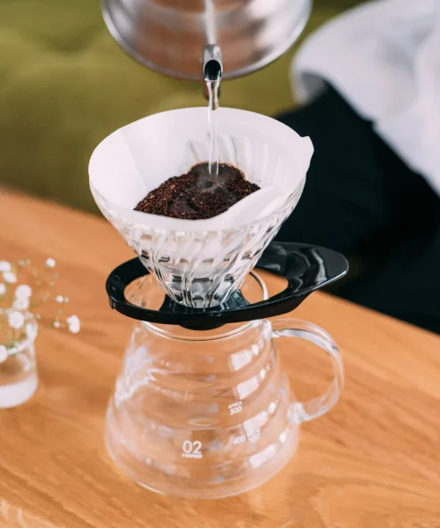 Hario V60 02 Cam Dripper (Siyah)